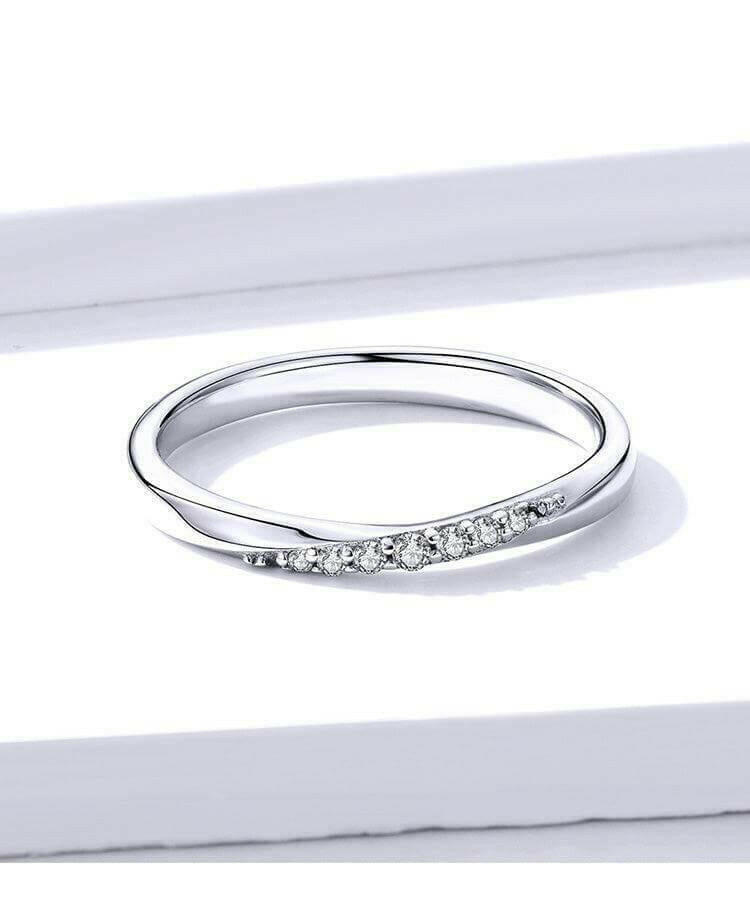 Glittering Ring - Hannaca - Hannaca